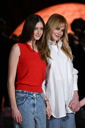 PFW Chanel Photocall Sunday Rose Kidman Urban and Nicole Kidman attending the Chanel Womenswear Spring Summer 2026 show as part of Paris Fashion Week in Paris, France on October 06, 2025. Photo by Aurore Marechal ABACAPRESS.COM Paris France  Copyright: xMarechalxAurore ABACAx