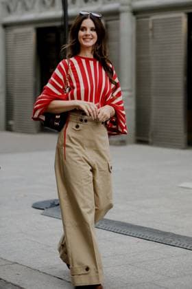 PFW - Lana Del Rey arriving At Zimmermann street style, Lana Del Rey arriving at Zimmermann Spring Summer 2026 ready-to-wear show, held at Carreau du Temple, Paris, France, on October 6th, 2025. Photo by Marie-Paola Bertrand-Hillion ABACAPRESS.COM Paris France  Copyright: xBertrand-HillionxMarie-Paola ABACAx