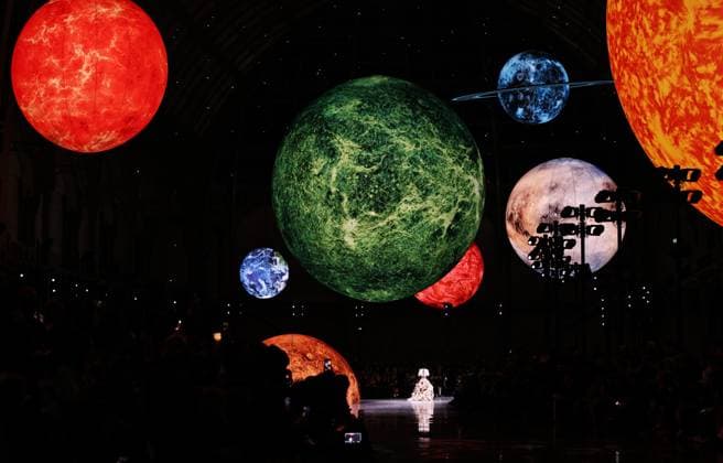 (251007) -- PARIS, Oct. 7, 2025 -- A model presents creations by designer Matthieu Blazy as part of his Spring Summer 2026 Women s ready-to-wear collection show for the French fashion house Chanel during the Paris Fashion Week, in Paris, France, on Oct. 6, 2025. ) FRANCE-PARIS-FASHION WEEK-CHANEL GaoxJing 