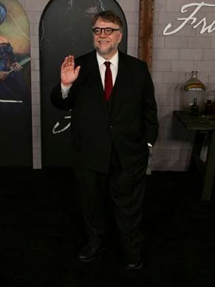 October 6, 2025, Los Angeles, California, USA: Mexican filmmaker, author, and artist GUILLERMO DEL TORO attends Los Angeles red carpet premiere of Netflix s Frankenstein Los Angeles USA - ZUMAb173 20251006_aap_b173_004 Copyright: xBillyxBennightx