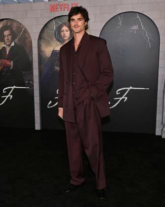 October 6, 2025, Los Angeles, California, USA: Australian actor JACOB ELORDI attends Los Angeles red carpet premiere of Netflix s Frankenstein Los Angeles USA - ZUMAb173 20251006_aap_b173_021 Copyright: xBillyxBennightx
