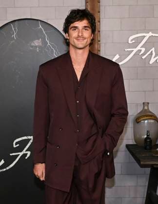 October 6, 2025, Los Angeles, California, USA: Australian actor JACOB ELORDI attends Los Angeles red carpet premiere of Netflix s Frankenstein Los Angeles USA - ZUMAb173 20251006_aap_b173_034 Copyright: xBillyxBennightx
