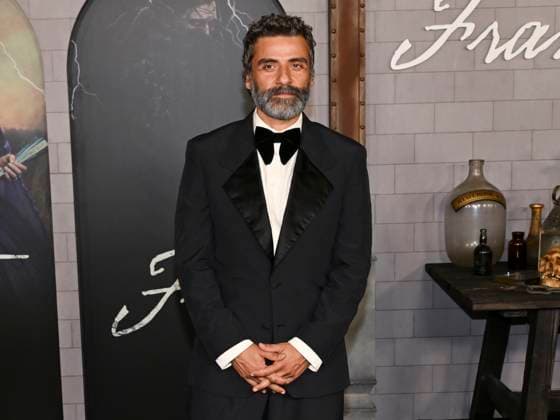 October 6, 2025, Los Angeles, California, USA: Guatemalan-American actor OSCAR ISAAC attends Los Angeles red carpet premiere of Netflix s Frankenstein Los Angeles USA - ZUMAb173 20251006_aap_b173_037 Copyright: xBillyxBennightx