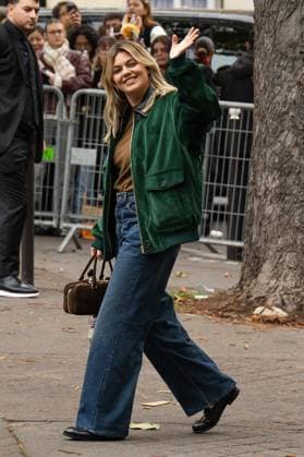 PFW Miu Miu Outside Arrivals Louane attends the Miu Miu Womenswear Spring Summer 2026 show as part of Paris Fashion Week on October 6, 2025 in Paris, France. Photo by Laurent Zabulon ABACAPRESS.COM Paris France  Copyright: xZabulonxLaurent ABACAx