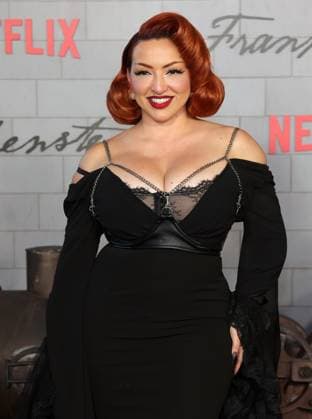 06 October 2025 . Los Angeles, California - Ashley Herrera At Los Angeles Premiere of Netflix s Frankenstein held at Academy Museum of Motion Pictures in Los Angeles. Los Angeles USA - ZUMAa123 20251006_zaa_a123_123 Copyright: xFSx