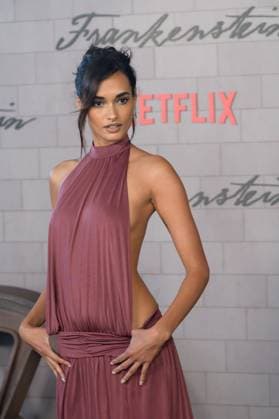 Frankenstein Premiere - Los Angeles, USA LOS ANGELES, USA. October 06, 2025: Gizele Oliveira at premiere for Frankenstein at the Academy Museum. Los Angeles CA USA  Copyright: xPaulxSmith Featureflashx