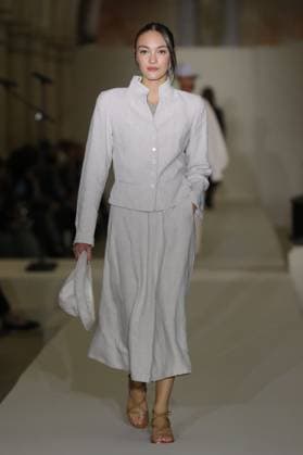 PFW - Agnes B Runway A model walks the runway during the Agnès b Ready to Wear Spring Summer 2026 fashion show as part of the Paris Fashion Week on October 6, 2025 in Paris, France. Photo by Alain-Gil Gonzalez ABACAPRESS.COM Paris France  Copyright: xGonzalezxAlain-Gil ABACAx