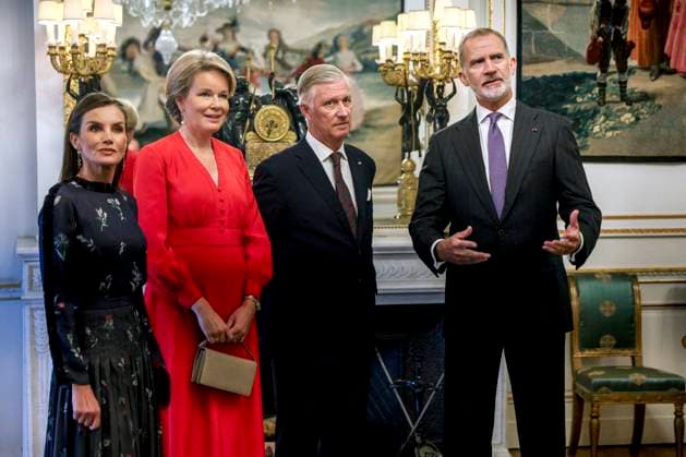King Felipe VI (R) and Queen Letizia (L) of Spain, along with King Philip (2dn-R) and Queen Mathilde (2nd-L) of Belgium, meet at the Royal Palace in Brussels (Belgium) on 07 October 2025 on the occasion of the official visit of the Spanish Royal Couple to Belgium. Official visit of Spanish Royal Couple to Belgium !ACHTUNG: NUR REDAKTIONELLE NUTZUNG!  Copyright: xPABLOxGARRIGOSx GRAF9460 20251007-55018149731_1