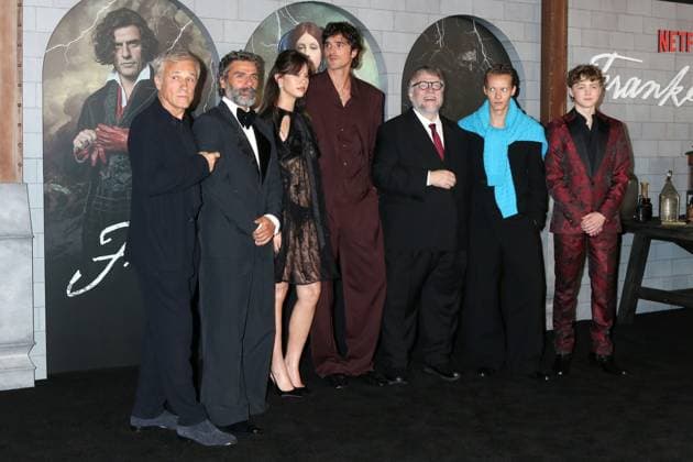 October 7, 2025, Los Angeles, Ca, USA: LOS ANGELES - OCT 6: Christoph Waltz, Oscar Isaac, Mia Goth, Jacob Elordi, Guillermo del Toro, Felix Kammerer, Christian Convery at the Frankenstein Los Angeles Premiere at the Academy Museum of Motion Pictures on October 6, 2025 in Los Angeles, CA Los Angeles USA - ZUMAb170 20251007_aap_b170_100 Copyright: xKayxBlakex