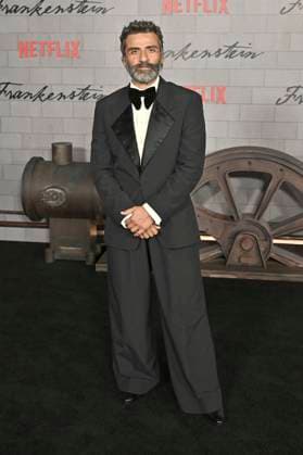 Oscar Isaac at the premiere of the movie Frankenstein at the Academy Museum of Motion Pictures Los Angeles, 06 10 2025 Foto:xD.xStarbuckx xFuturexImagex frankenstein_5107