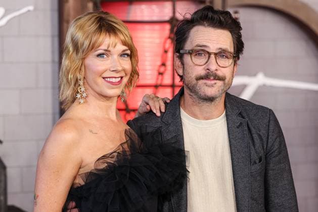 Los Angeles Premiere Of Netflix s Frankenstein American actress Mary Elizabeth Ellis and husband American actor, writer, and producer Charlie Day arrive at the Los Angeles Premiere Of Netflix s Frankenstein held at the Academy Museum of Motion Pictures in Miracle Mile, Los Angeles, California, United States. Academy Museum of Motion Pictures, Miracle Mile, Los Angeles, California, USA California United States  Copyright: xImagexPressxAgencyx originalFilename: collin-losangel251007_npDlc.jpg