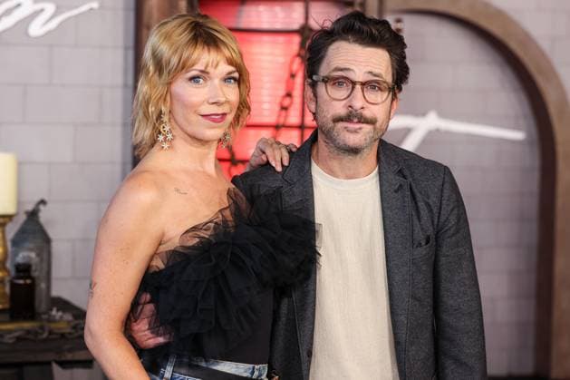 Los Angeles Premiere Of Netflix s Frankenstein American actress Mary Elizabeth Ellis and husband American actor, writer, and producer Charlie Day arrive at the Los Angeles Premiere Of Netflix s Frankenstein held at the Academy Museum of Motion Pictures in Miracle Mile, Los Angeles, California, United States. Academy Museum of Motion Pictures, Miracle Mile, Los Angeles, California, USA California United States  Copyright: xImagexPressxAgencyx originalFilename: collin-losangel251007_npKNJ.jpg