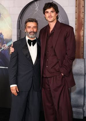 Los Angeles Premiere Of Netflix s Frankenstein MIRACLE MILE, LOS ANGELES, CALIFORNIA, USA - OCTOBER 06: Guatemalan-American actor Oscar Isaac and Australian actor Jacob Elordi arrive at the Los Angeles Premiere Of Netflix s Frankenstein held at the Academy Museum of Motion Pictures on October 6, 2025 in Miracle Mile, Los Angeles, California, United States., Credit:Xavier Collin Avalon United States, California, Los Angeles, Academy Museum of Motion Pictures Copyright: xXavierxCollinx xAvalonx 1044004855