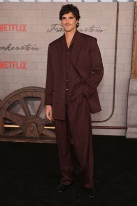Netflix s Frankenstein Los Angeles Premiere Screening - Arrivals Jacob Elordi attends Frankenstein Film Premiere at the Academy Museum of Motion Pictures on October 6, 2025 in Los Angeles, California. Los Angeles Academy Museum of Motion Picture CA USA Copyright: xCraSH imageSPACEx