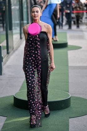 PFW Pierre Cardin Runway A model walks the runway during Pierre Cardin show during Paris Fashion Week in Paris, France on October 7, 2025. Photo by Julien Reynaud APS-Medias ABACAPRESS.COM Paris France  Copyright: xReynaudxJulien APS-Medias ABACAx
