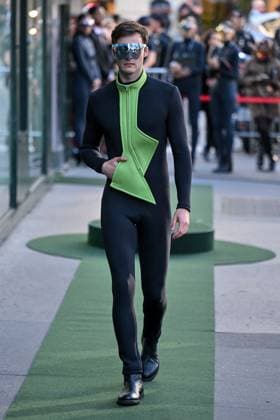 PFW Pierre Cardin Runway A model walks the runway during Pierre Cardin show during Paris Fashion Week in Paris, France on October 7, 2025. Photo by Julien Reynaud APS-Medias ABACAPRESS.COM Paris France  Copyright: xReynaudxJulien APS-Medias ABACAx