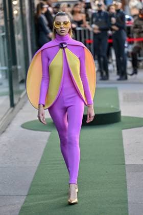 PFW Pierre Cardin Runway A model walks the runway during Pierre Cardin show during Paris Fashion Week in Paris, France on October 7, 2025. Photo by Julien Reynaud APS-Medias ABACAPRESS.COM Paris France  Copyright: xReynaudxJulien APS-Medias ABACAx
