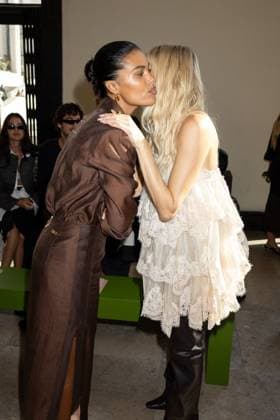 Tina Kunakey au défilé AJE Collection Prêt à Porter Printemps Été 2026 lors de la Fashion Week de Paris PFW , le 7 Octobre 2025 Jeremy MELLOUL Bestimage Celebrities at AJE Fashion Show Ready to Wear Collection Spring Summer 2026 during Paris Fashion Week on 7th, October, 2025  Copyright: xJeremyxMelloulx xBestimagexJeremyxMelloulx xBestimagex