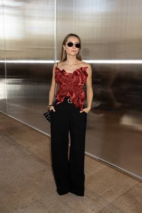 Julia Comil au défilé AJE Collection Prêt à Porter Printemps Été 2026 lors de la Fashion Week de Paris PFW , le 7 Octobre 2025 Jeremy MELLOUL Bestimage Celebrities at AJE Fashion Show Ready to Wear Collection Spring Summer 2026 during Paris Fashion Week on 7th, October, 2025  Copyright: xJeremyxMelloulx xBestimagexJeremyxMelloulx xBestimagex