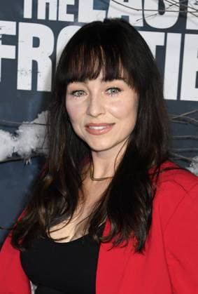 NEW YORK, NY - OCTOBER 7: Marisa McIntyre at the World Premiere of the Apple TV+ Series The Last Frontier on October 7, 2025 at Regal Union Square in New York City. Copyright: xMediaPunchx
