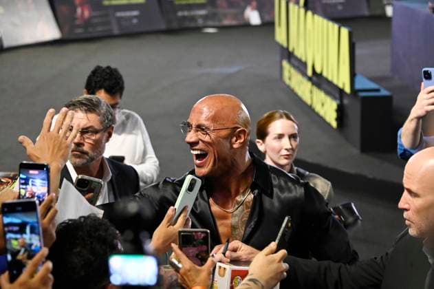 The Smashing Machine Premiere In Mexico City Actor Dwayne Johnson attends the red carpet for The Smashing Machine film premiere at Toreo Parque Central. on October 7, 2025 in Mexico City, Mexico. (Photo by Carlos Tischler Eyepix Group) Copyright: xCarlosxTischler xEyepixxGroupx CT_07102025_171529