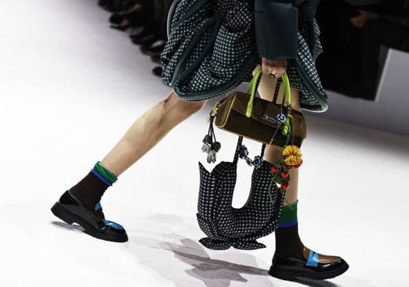 (251008) -- PARIS, Oct. 8, 2025 -- A model presents a creation by Chinese down fashion brand Bosideng as part of its Master Puff collection during the Paris Fashion Week in Paris, France, on Oct. 7, 2025. ) FRANCE-PARIS-FASHION WEEK-BOSIDENG GaoxJing 