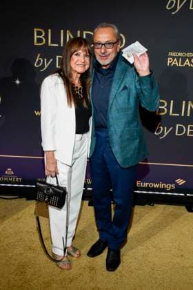 abb Wolfgang Stumph with wife Christine on the carpet at the world premiere of the new Grand Show Blinded by delight at Friedrichstadt Palast on 08 10 2025 in Berlin Berlin Germany