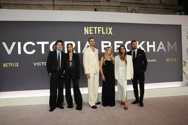 . 08 10 2025. London, United Kingdom. David and Victoria Beckham and family arriving for the Victoria Beckham world premiere in London.  xStephenxLockx xi-Imagesx IIM-26280-0010