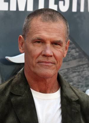 Wake Up Dead Man: A Knives Out Mystery Opening Gala - The 69th BFI London Film Festival Josh Brolin at the Wake Up Dead Man: A Knives Out Mystery Opening Gala - The 69th BFI London Film Festival London Royal Festival Hall UK Copyright: xFredxDuvalx