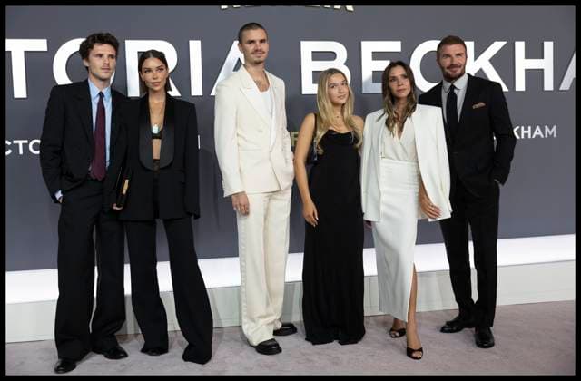 . 08 10 2025. London, United Kingdom. David and Victoria Beckham with children Cruz, Romeo and Harper and Jackie Apostel at the Victoria Beckham world premiere in London.  xStephenxLockx xi-Imagesx IIM-26280-0049