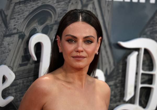 October 8, 2025, London, United Kingdom: Mila Kunis attends the Opening Gala screening of Wake Up Dead Man: A Knives Out Mystery during the 69th BFI London Film Festival. London United Kingdom - ZUMAs197 20251008_aab_s197_081 Copyright: xFredxDuvalx