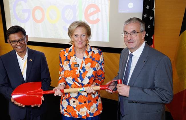Google Vice President, Global Infrastructure and Capacity Bikash Koley, Princess Astrid of Belgium and Walloon Minister in charge of the Economy, Employment, Industry and Training Pierre-Yves Jeholet pictured during a visit to Google Cloud Space during an economic mission to the west coast of the United States, in the so-called Silicon Valley in Sunnyvale, on Wednesday 08 October 2025. The Belgian Economic mission to USA takes place from October 4th to 12th.  BENOITxDOPPAGNE 136372811
