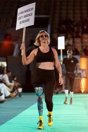 Runway For The Association Debout En Bouts At Roland-Garros Sophie Loubet walks the runway for the association Debout En Bouts. 30 amputees wearing prosthetics parade on the Philippe-Chatrier court at Roland-Garros stadium on October 08, 2025 in Paris, France. Photo by Nasser Berzane ABACAPRESS.COM Paris France  Copyright: xBerzanexNasser ABACAx