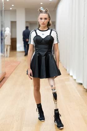 Runway For The Association Debout En Bouts At Roland-Garros Margaux Le Hartel attends the runway for the association Debout En Bouts. 30 amputees wearing prosthetics parade on the Philippe-Chatrier court at Roland-Garros stadium on October 08, 2025 in Paris, France. Photo by Nasser Berzane ABACAPRESS.COM Paris France  Copyright: xBerzanexNasser ABACAx