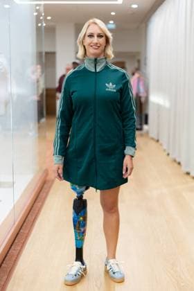 Runway For The Association Debout En Bouts At Roland-Garros Sophie Loubet attends the runway for the association Debout En Bouts. 30 amputees wearing prosthetics parade on the Philippe-Chatrier court at Roland-Garros stadium on October 08, 2025 in Paris, France. Photo by Nasser Berzane ABACAPRESS.COM Paris France  Copyright: xBerzanexNasser ABACAx