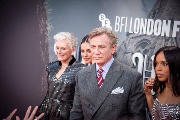 October 8, 2025, London, United Kingdom: Glenn Close, Daniel Craig and Kerry Washington attend the Wake Up Dead Man: A Knives Out Mystery opening gala during the 69th BFI London Film Festival at The Royal Festival Hall. London United Kingdom - ZUMAs197 20251008_aaa_s197_170 Copyright: xLoredanaxSangiulianox