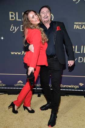 abb Winnie and Uwe Herrmann on the carpet at the world premiere of the new Grand Show Blinded by delight at Friedrichstadt Palast on 08 10 2025 in Berlin Berlin Germany
