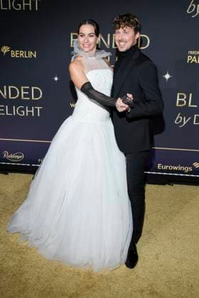 abb Renate Lusin and Valentin Lusin on the carpet at the world premiere of the new Grand Show Blinded by delight at Friedrichstadt Palast on 08 10 2025 in Berlin Berlin Germany