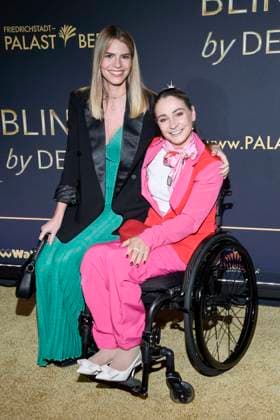 abb guest and Kristina Vogel on the carpet at the world premiere of the new Grand Show Blinded by delight at Friedrichstadt Palast on 08 10 2025 in Berlin Berlin Germany