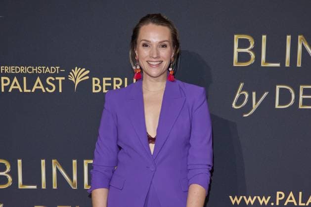 Anna Hofbauer world premiere of the show BLINDED by DELIGHT at Friedrichstadt Palast Berlin on 08 10 2025 Premiere BLINDED by DELIGHT