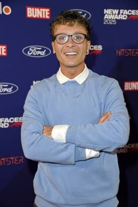 Emil Kusmirek at the presentation of the BUNTE New Face Award at the Festsaal Kreuzberg in Berlin on 08 10 2025
