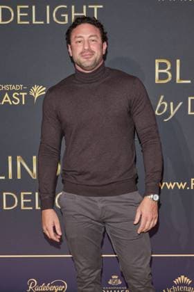 Daniel Voelz world premiere of the show BLINDED by DELIGHT at Friedrichstadt Palast Berlin on 08 10 2025 Premiere BLINDED by DELIGHT