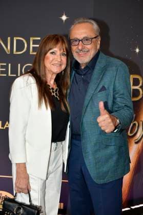 Wolfgang Stumph with his wife Christine Stumph at the world premiere of the Blinded by Delight Grand Show 2025 at the Friedrichstadt Palast Berlin, 08 10 2025 Foto:xM.xBehrensx xFuturexImagex blinded_5042