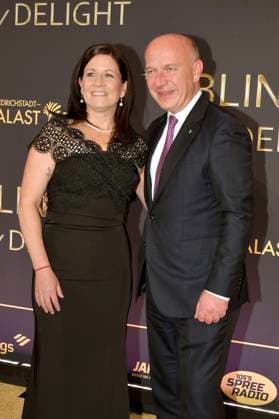 Katharina Günther Wünsch and Kai Wegner at the world premiere of the Blinded by Delight Grand Show 2025 at Friedrichstadt Palast Berlin, 08 10 2025 Foto:xM.xBehrensx xFuturexImagex blinded_5083