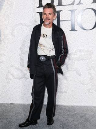 World Premiere Of Universal Pictures And Blumhouse Productions Black Phone 2 American actor, director, writer, and novelist Ethan Hawke arrives at the World Premiere Of Universal Pictures And Blumhouse Productions Black Phone 2 held at the TCL Chinese Theatre IMAX in Hollywood, Los Angeles, California, United States. TCL Chinese Theatre IMAX, Hollywood, Los Angeles, California, USA California United States Copyright: xImagexPressxAgencyx originalFilename: collin-worldpre251009_npBqA.jpg