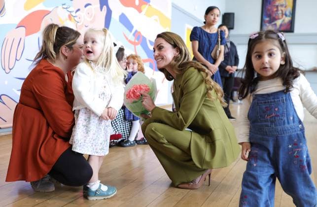 The Princess of Wales Visits Home-Start Oxford 09 10 2025. Oxford, UK. Catherine, Princess of Wales, met with Home-Start Oxford™s volunteers and joined a training session where the volunteers will view the films and reflect on how they can use these strategies to promote nurturing interactions in their family support groups and between the parents, babies and young children they work with. The Princess then joined a ˜Stay and Play™ session, where families connect with one another and access the support of skilled volunteers and staff. Her Royal Highness then had the opportunity to speak to parents who are being supported by Home-Start Oxford., Credit:Pete Maclaine Avalon United Kingdom, England, Oxford  Copyright: xPetexMaclainex xAvalonx 1044360399