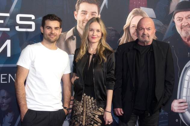 Lucas Reiber, Stefanie Stappenbeck and Florian Martens at the premiere of the ZDF crime series Ein starkes Team Für immer jung in the Astor Film Lounge Berlin, 08 10 2025 Foto:xC.xBehringx xFuturexImagex team_5060