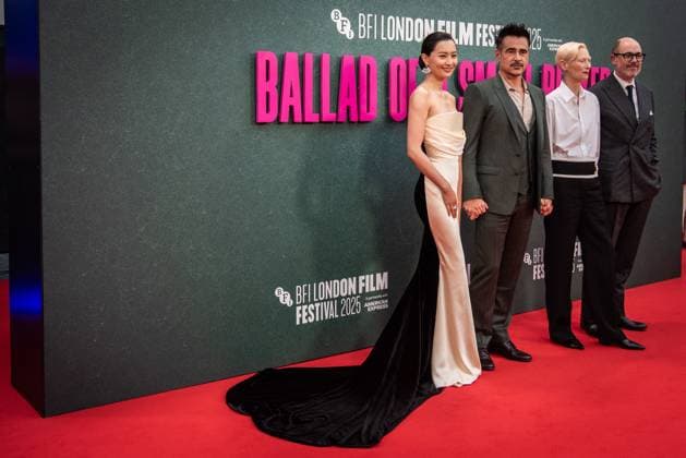 October 9, 2025, London, United Kingdom: Fala Chen, Colin Farrell, Tilda Swinton and Edward Berger attend the Ballad of a Small Player Headline Gala during the 69th BFI London Film Festival at The Royal Festival Hall. London United Kingdom - ZUMAs197 20251009_aaa_s197_148 Copyright: xLoredanaxSangiulianox