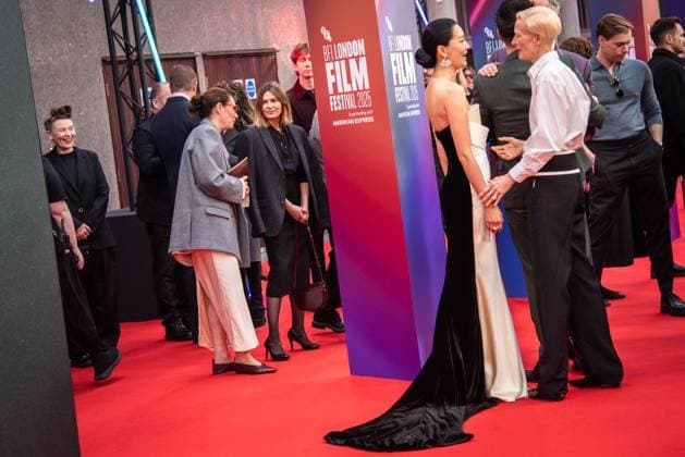 October 9, 2025, London, United Kingdom: Fala Chen and Tilda Swinton attend the Ballad of a Small Player Headline Gala during the 69th BFI London Film Festival at The Royal Festival Hall. London United Kingdom - ZUMAs197 20251009_aaa_s197_172 Copyright: xLoredanaxSangiulianox