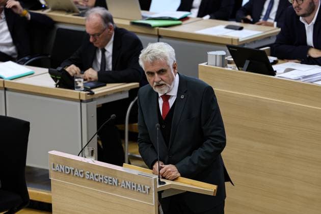 Wissenschaftsminister Armin Willingmann (SPD,Sachsen Anhalt) - Landtagssitzung im Landtag von Sachsen Anhalt in Magdeburg *** Minister of Science Armin Willingmann SPD,Saxony-Anhalt State parliament session in the state parliament of Saxony-Anhalt in Magdeburg